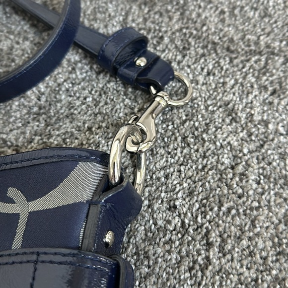 COACH PURSE NAVY W/SILVER MONOGRAM&HARDWARE OVER SHOULDER OR CROSSBODY AUTHENTIC - Picture 6 of 12